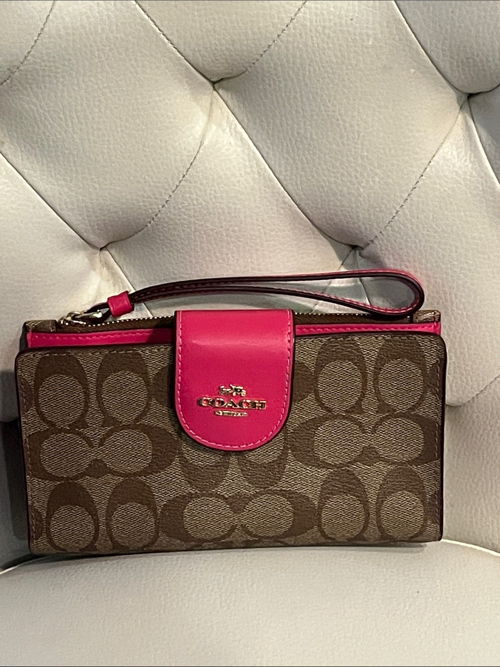 Coach Wallet wristlet Pink Brown Signature Canvas Pink Leather Trim